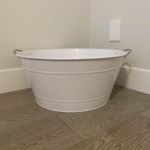 White Metal Tub